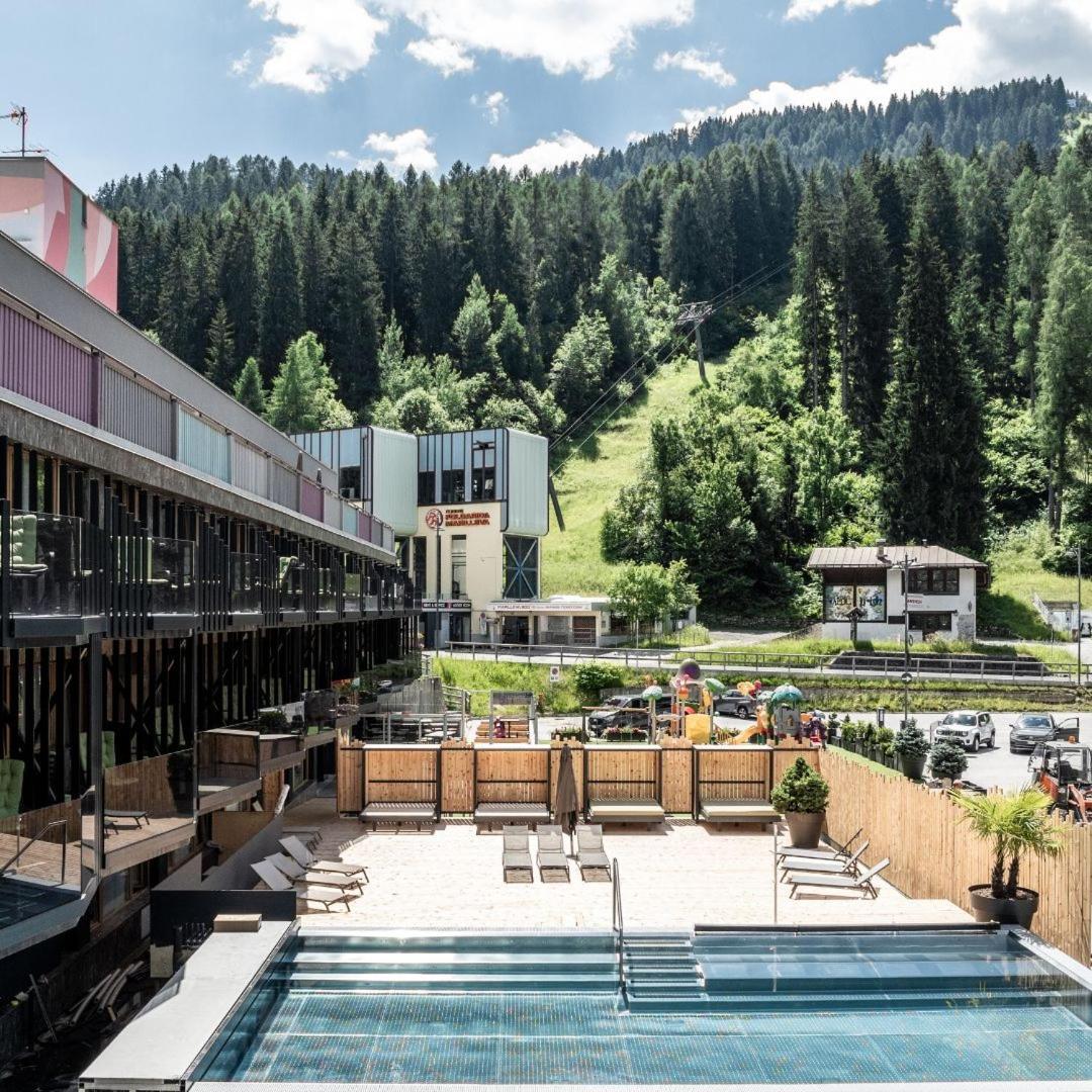 Hotel Sporting Ravelli Mezzana  Esterno foto