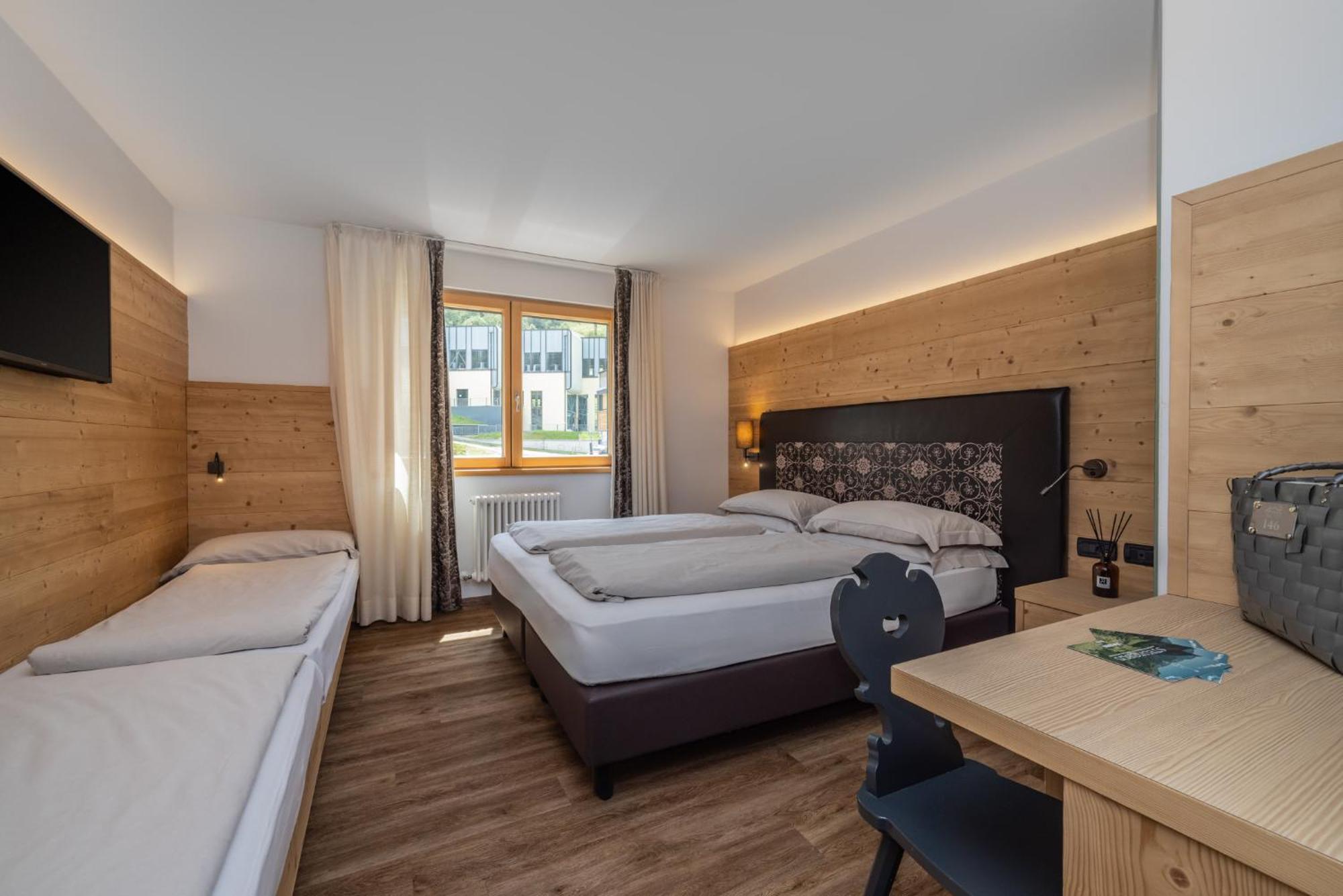 Hotel Sporting Ravelli Mezzana  Esterno foto