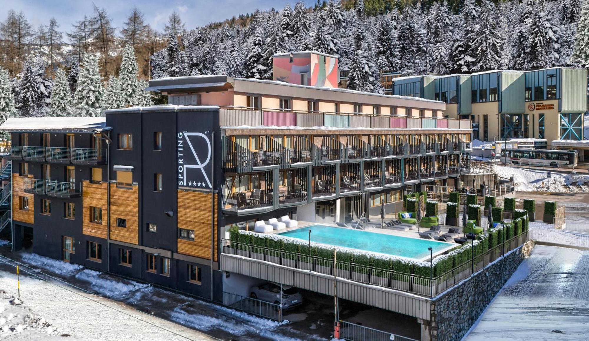Hotel Sporting Ravelli Mezzana  Esterno foto