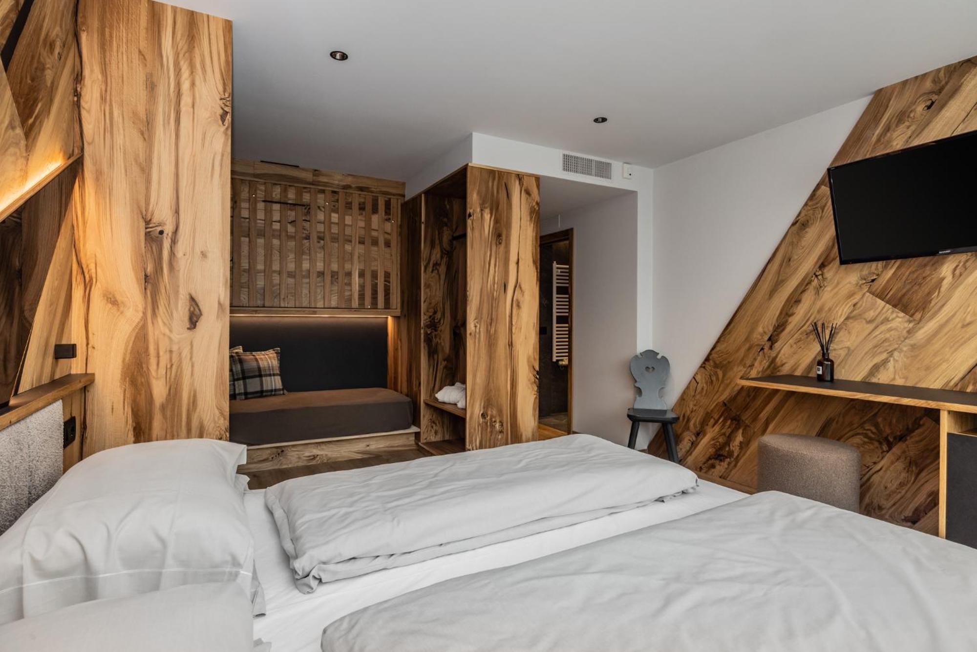 Hotel Sporting Ravelli Mezzana  Esterno foto