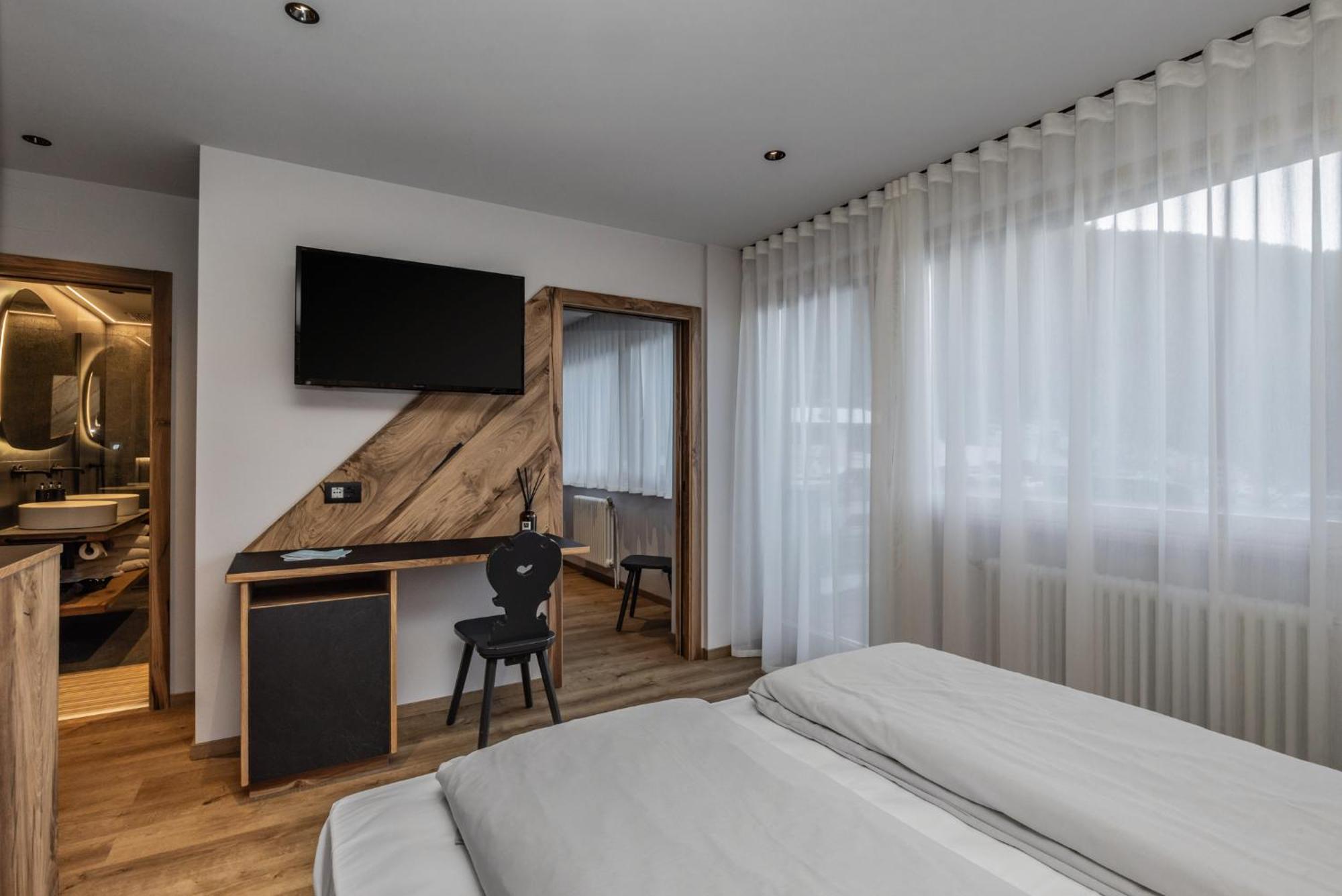 Hotel Sporting Ravelli Mezzana  Esterno foto