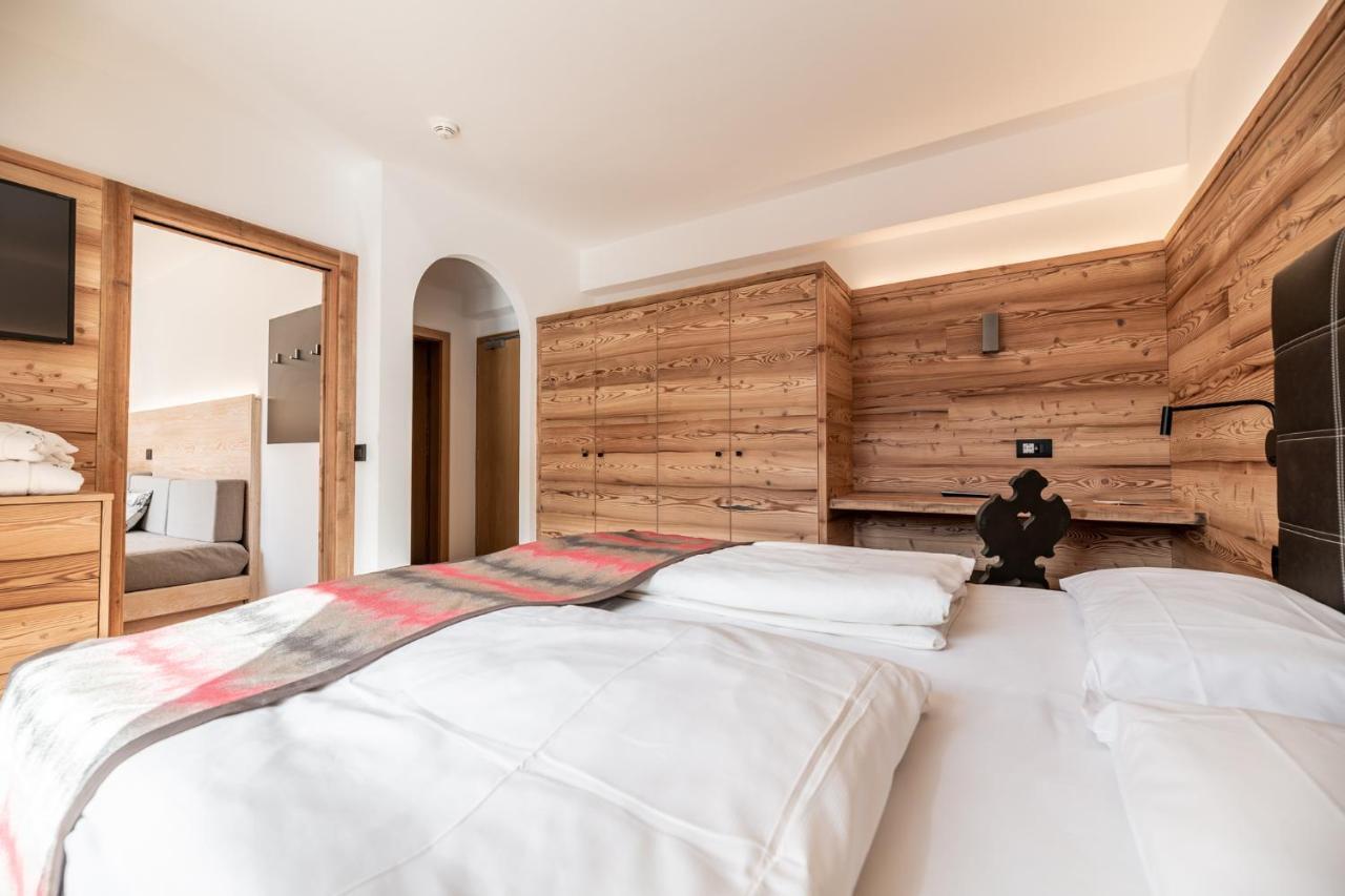 Hotel Sporting Ravelli Mezzana  Esterno foto